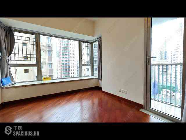 Wan Chai - The Avenue Phase 1 Block 5 05