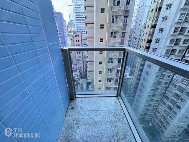 Wan Chai - The Avenue Phase 1 Block 5 08