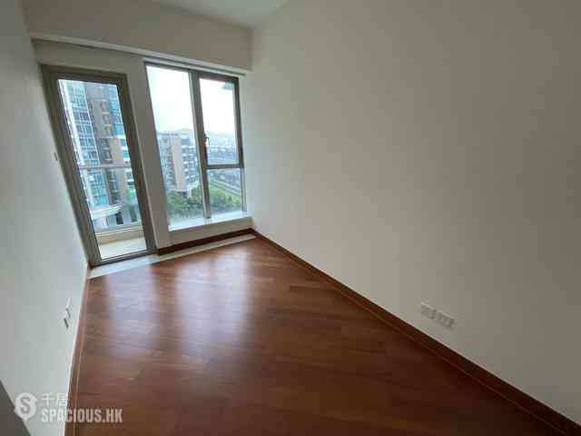 Tseung Kwan O - Corinthia By The Sea Block 8 04