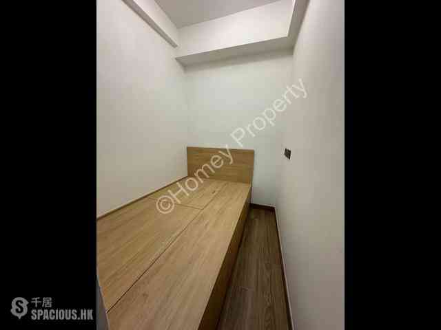 Wan Chai - Cheong Ip Building 03