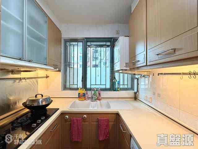 Tiu Keng Leng - Ocean Shores Phase 3 Block 16 05