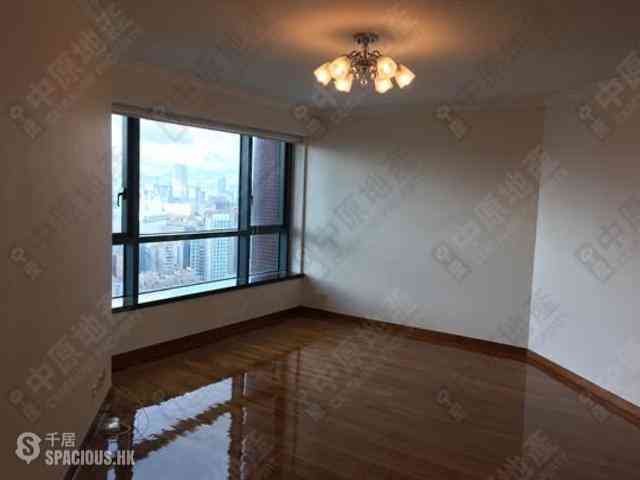 Mid Levels West - 80 Robinson Road 03