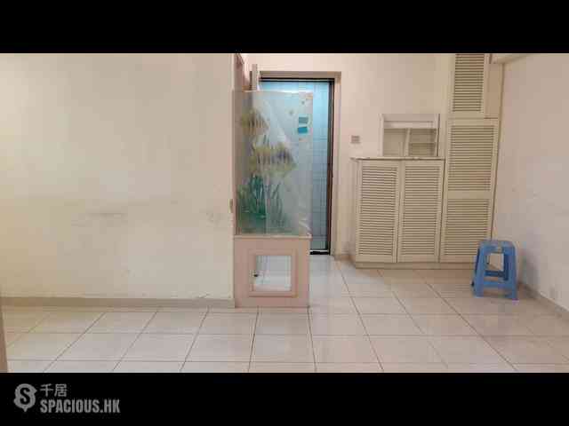 Sheung Wan - Kam Yu Mansion 02