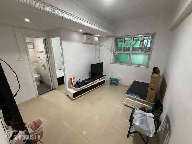 Mong Kok - Tsui Yuen Mansion 02