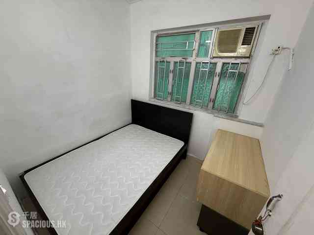 Mong Kok - Tsui Yuen Mansion 04