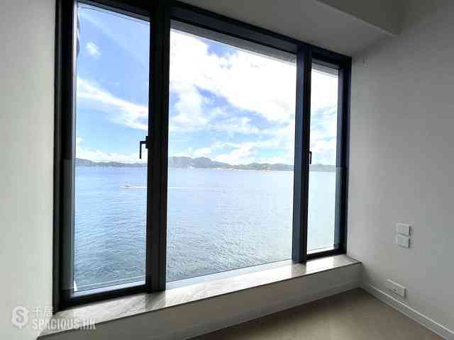 Ap Lei Chau - The Corniche Tower 1 08