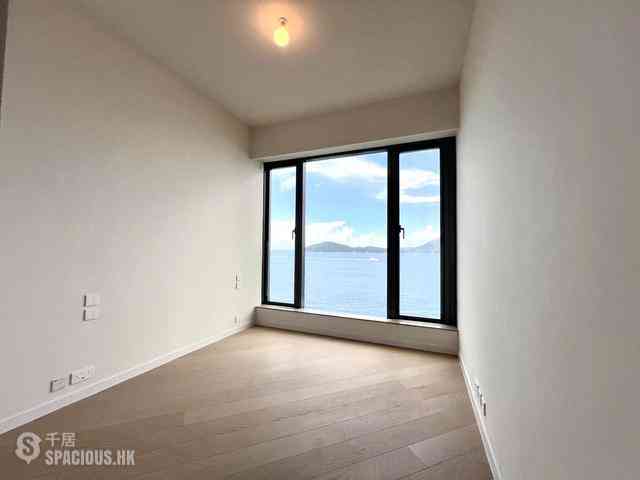 Ap Lei Chau - The Corniche Tower 1 15