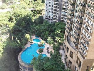 Mid Levels Central - Clovelly Court 02
