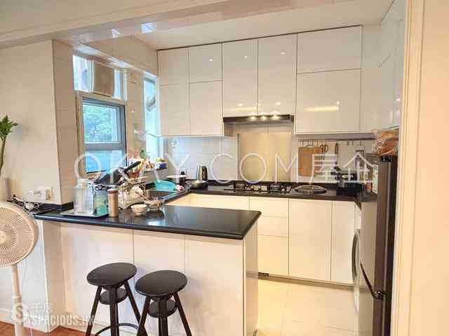 Sai Ying Pun - Hing Hon Building 02