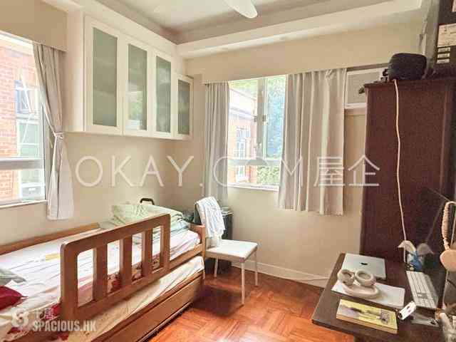 Sai Ying Pun - Hing Hon Building 08
