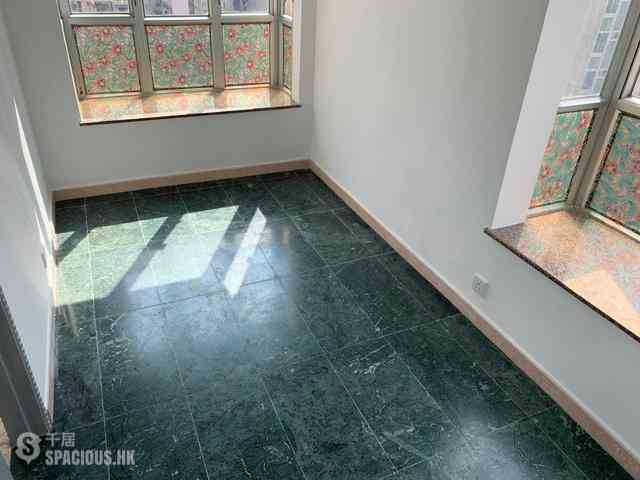 Mong Kok - Sun Ming Building 03