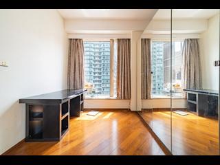 Tai Hang - The Signature 08