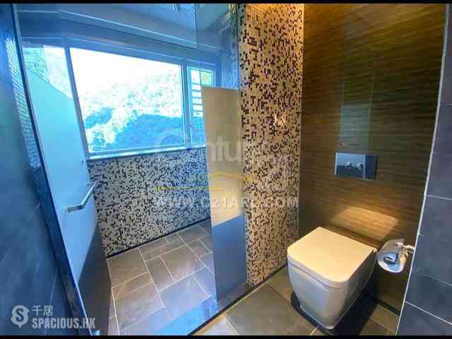 Repulse Bay - The Lily 11