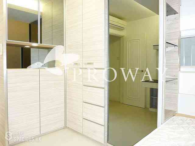 Wan Chai - Phoenix Court 09