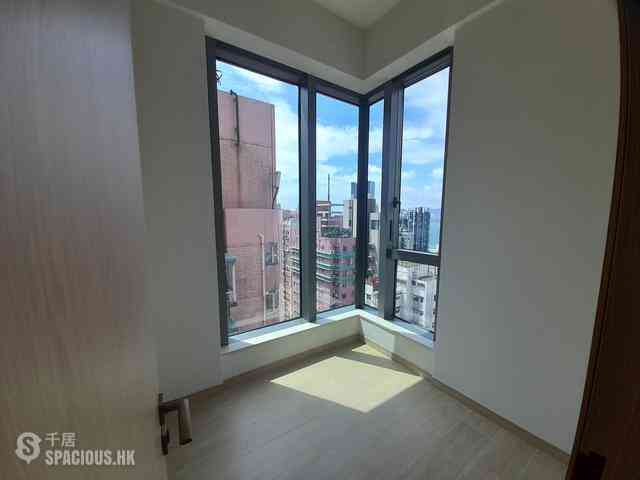 Sai Ying Pun - Upper Manor 01