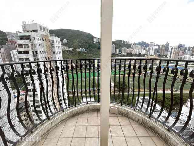Happy Valley - Pioneer Court 04