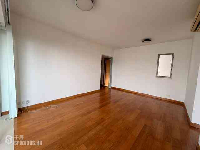 Sai Ying Pun - Island Crest 04