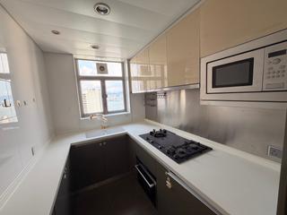 Sai Ying Pun - Island Crest 06