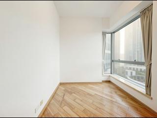 West Kowloon - The Cullinan (Tower 21 Zone 2 Luna Sky) 05