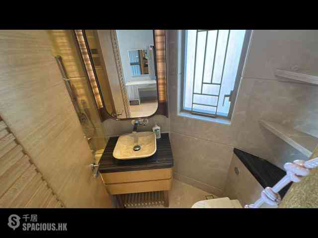 Kennedy Town - Cadogan 03