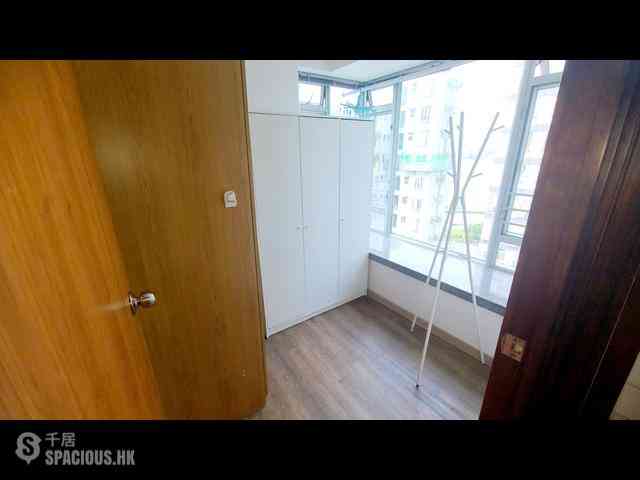 Quarry Bay - Royal Terrace 06