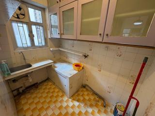 Sai Ying Pun - 47-49, High Street 20
