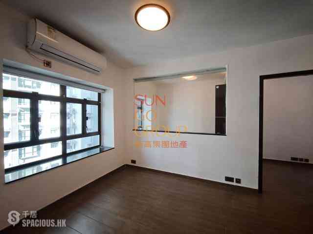 Mid Levels Central - Maxluck Court 02