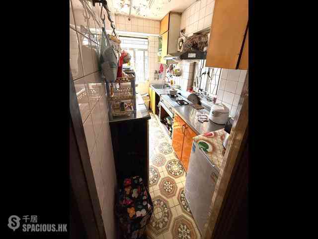 Mong Kok - Lisa House 07