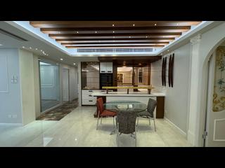 Mid Levels Central - Clovelly Court 04