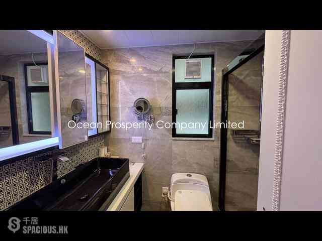 Mid Levels Central - Clovelly Court 09