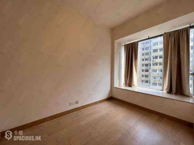 Sai Ying Pun - Island Crest Block 2 08