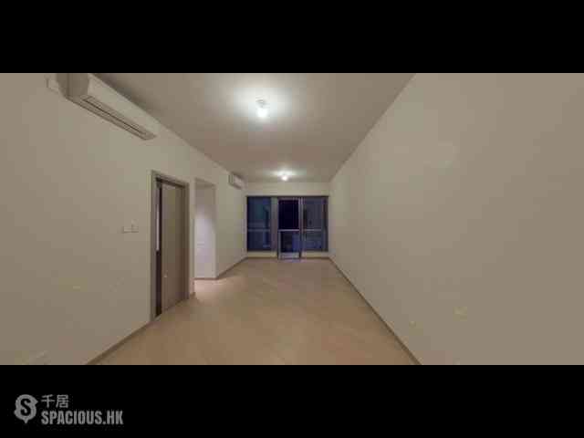 Wong Chuk Hang - The Southside Phase 1 Southland Tower 2A 01