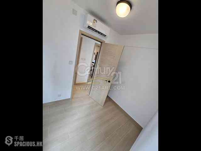 Mid Levels West - Wilton Place 05