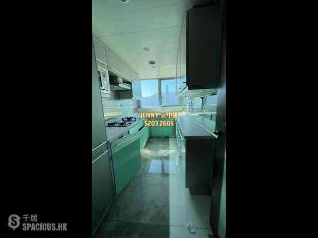 West Kowloon - The Harbourside 09