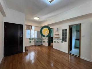 Sai Ying Pun - 88-90, High Street 02