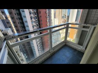 Soho - Centrestage 02