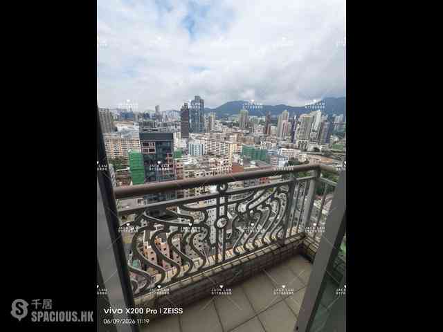 To Kwa Wan - Sky Tower 02