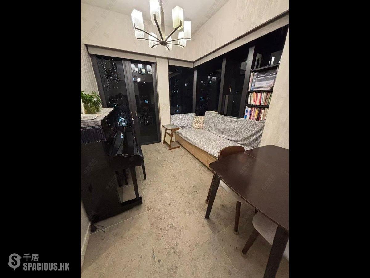 Sai Ying Pun - Bohemian House 01