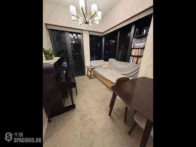 Sai Ying Pun - Bohemian House 01