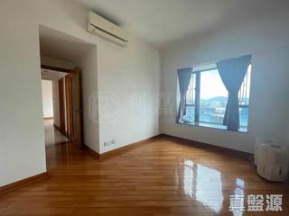Fortress Hill - Le Sommet Block 2 04
