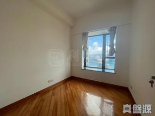 Fortress Hill - Le Sommet Block 2 07