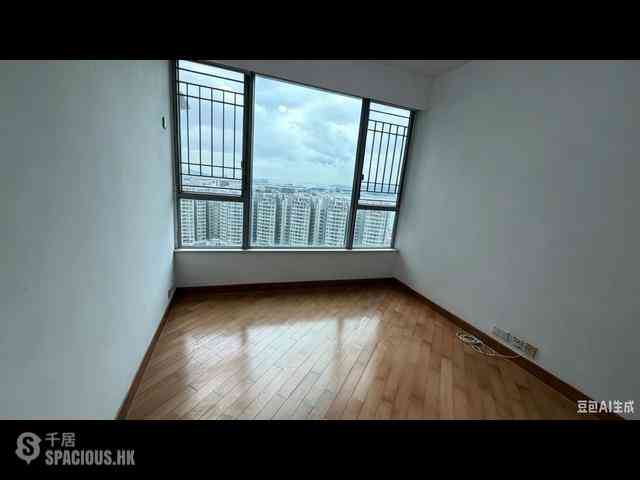 Tung Chung - Coastal Skyline Phase 1 Block 5 06