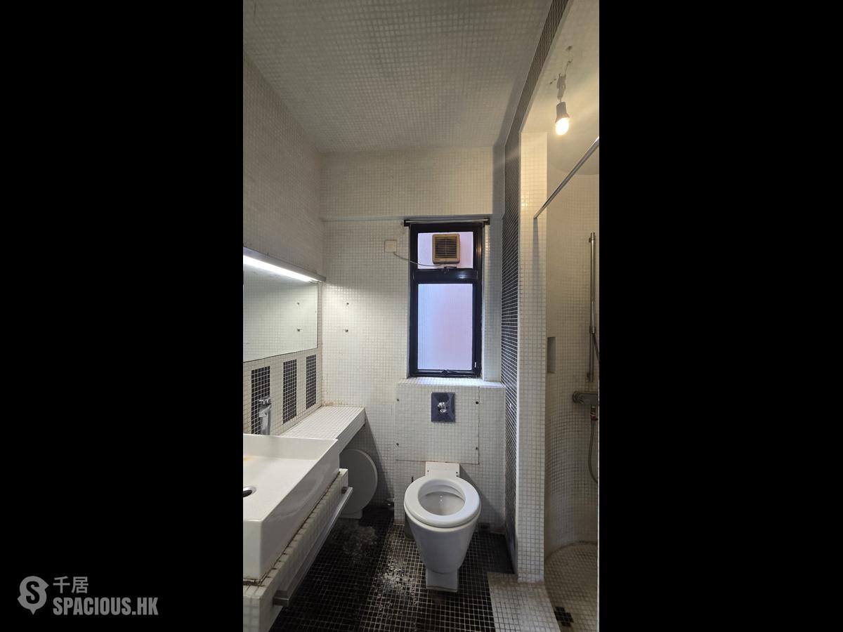Mid Levels West - Primrose Court 01