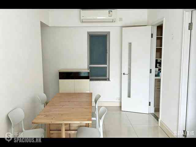 Tung Chung - Caribbean Coast Phase 3 Carmel Cove Tower 10 02