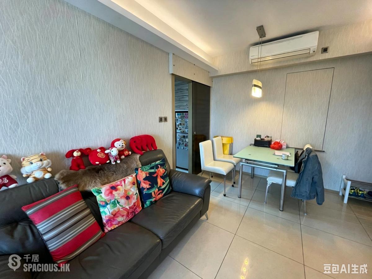 Tung Chung - Caribbean Coast Phase 1 Monterey Cove Tower 2 01