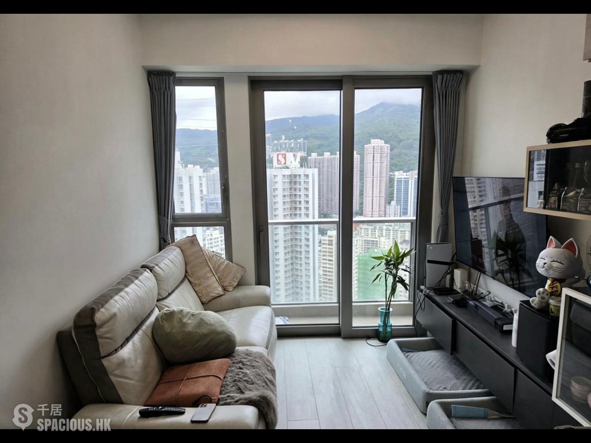 Tsuen Wan - Parc City Block 7 01