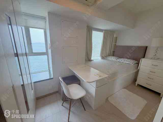 Kennedy Town - The Merton Tower 2 03