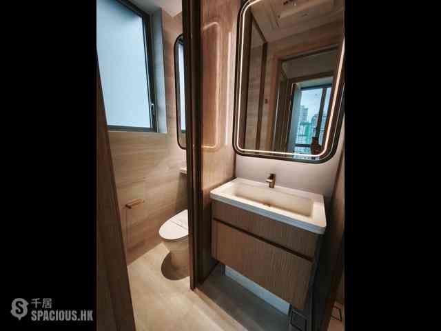 Sai Ying Pun - Upper Manor 04