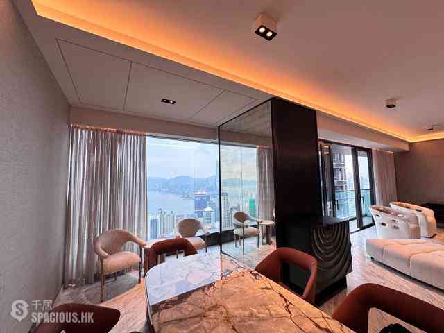 Mid Levels West - The Legacy Phase 2 Tower 1 06
