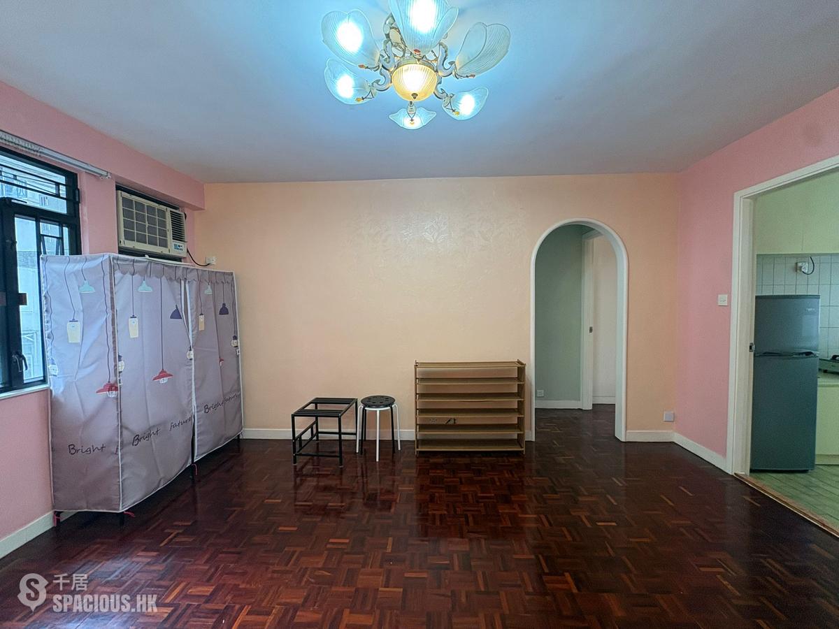 Sai Ying Pun - Wing Cheung Court 01